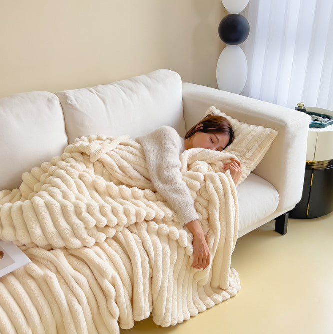 Double-sided bubble velvet fur blanket thick warm cover throw | ideal for all seasons
