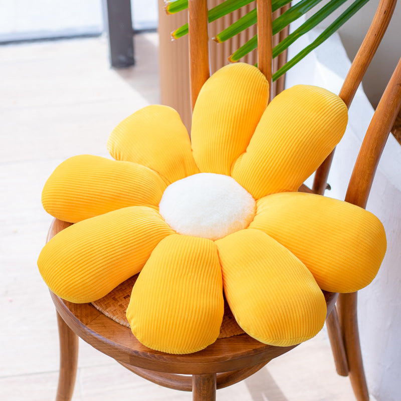 Plush flower shaped cushion with pp cotton filling