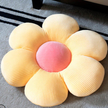 Plush flower shaped cushion with pp cotton filling