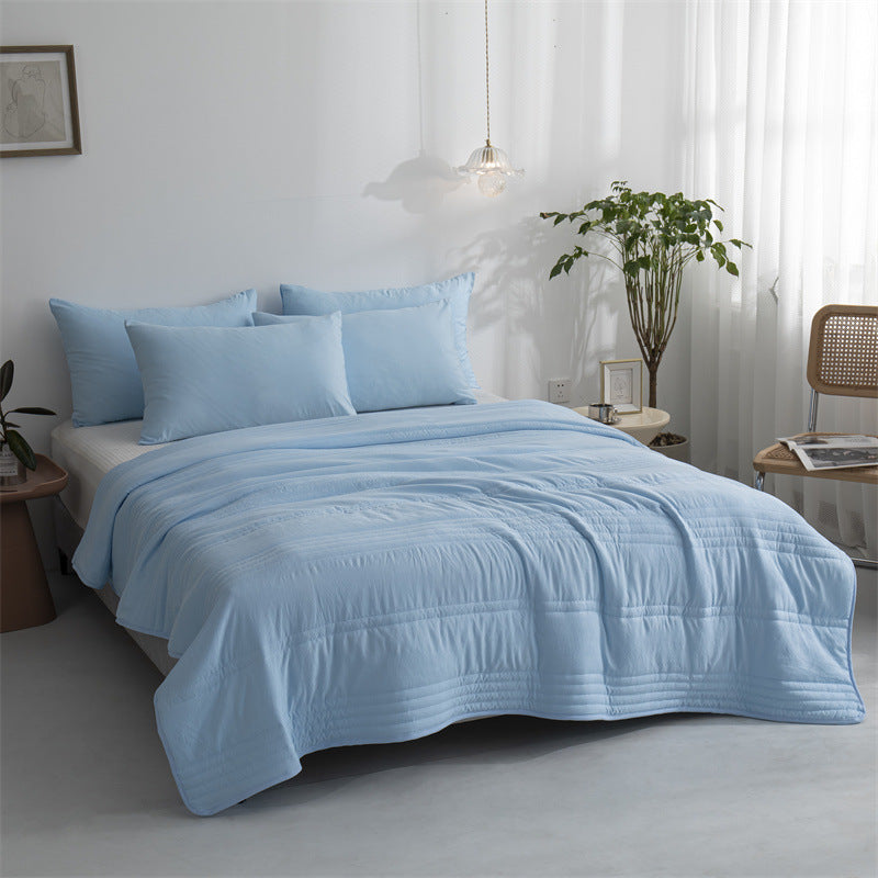 Plain seersucker cooling quilt with soft washable fabric