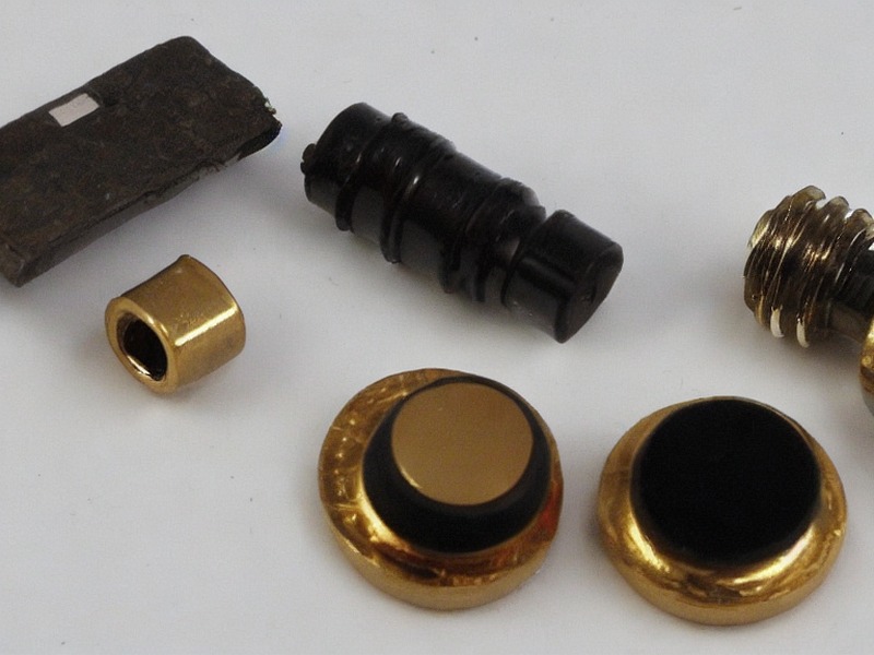 EEPROM应用DC/DC转换应用说明 2